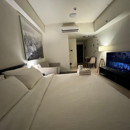 81 Newport Blvd Cluster 4 Unit B 3Rd Flr By Rechelle Nunag Pasay Zewnętrze zdjęcie
