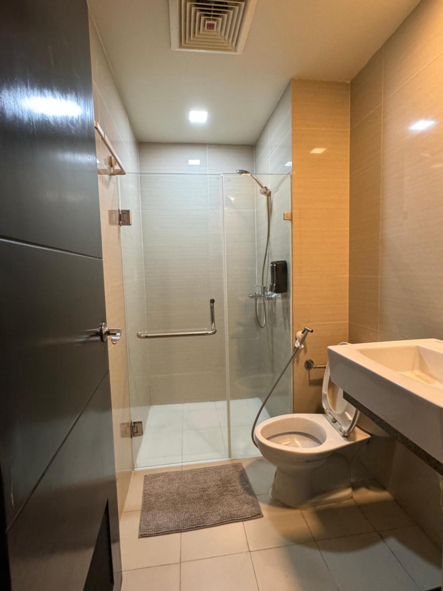 81 Newport Blvd Cluster 4 Unit B 3Rd Flr By Rechelle Nunag Pasay Zewnętrze zdjęcie