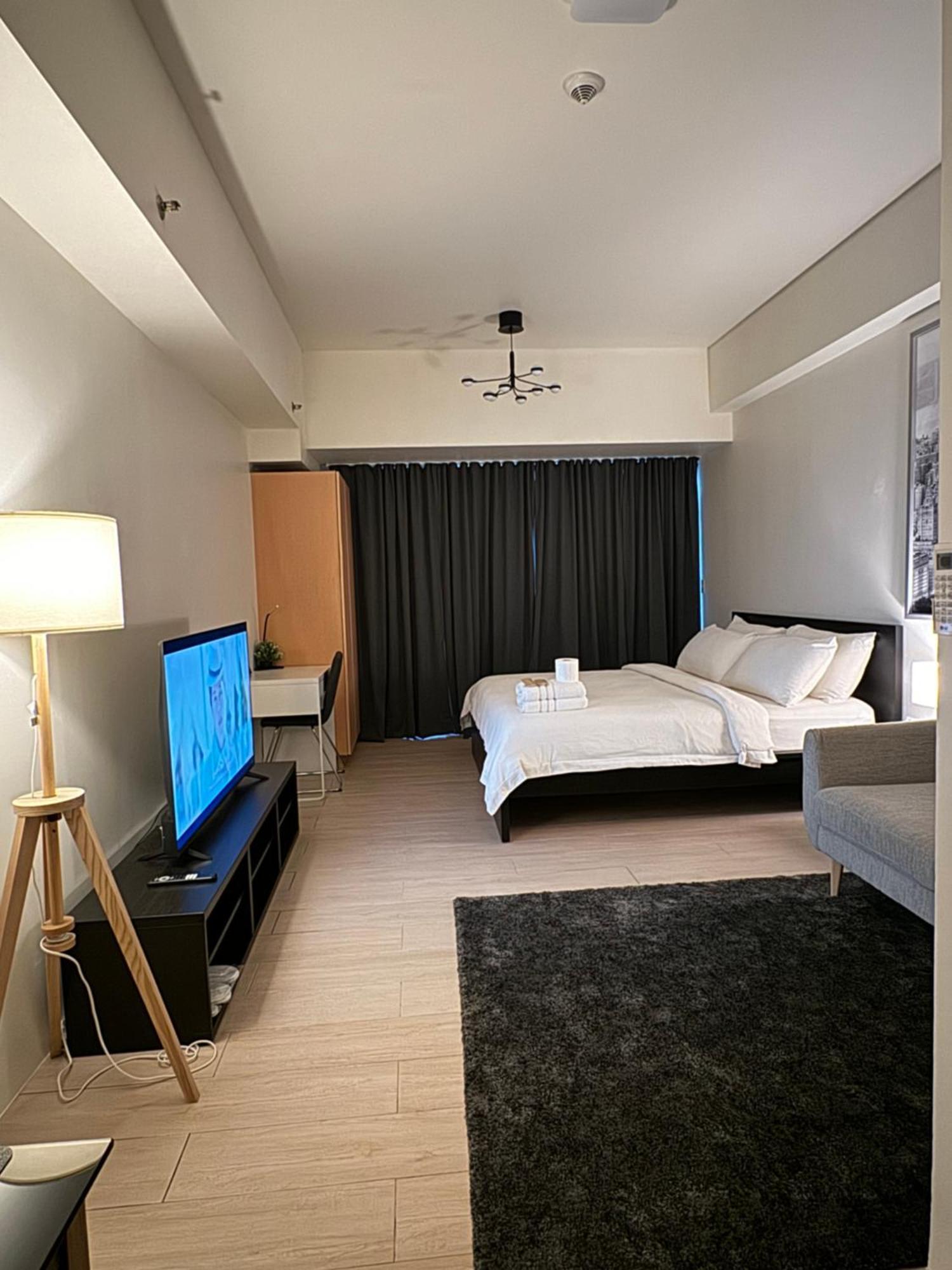 81 Newport Blvd Cluster 4 Unit B 3Rd Flr By Rechelle Nunag Pasay Zewnętrze zdjęcie